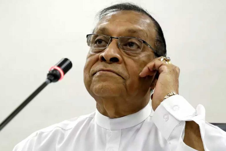 கரு ஜயசூரியவுக்கு கௌரவ ‘ஸ்ரீலங்காபிமன்ய’ பட்டம் வழங்கப்பட்டது