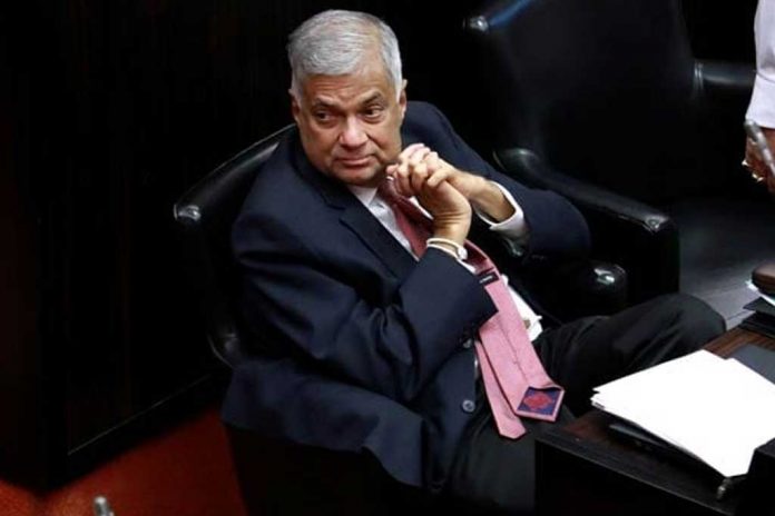 Rajilw_at_parliament