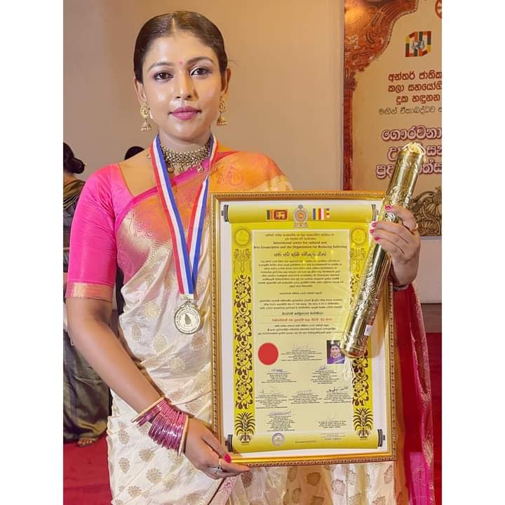 இலங்கை அரசினால் வழங்கபப்ட்டுள்ள அதியுயர் கௌரவம் நிரஞ்சனி சண்முகராஜாவுக்கு!
