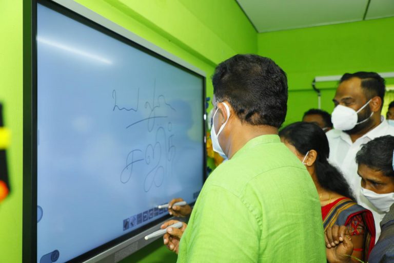 எதிர்கால சந்ததியினர் குறித்து சஜித் வடக்கில் வௌியிட்ட கருத்து
