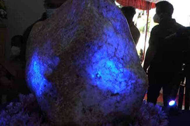 ஆசிய ராணியின் விலை இதோ!