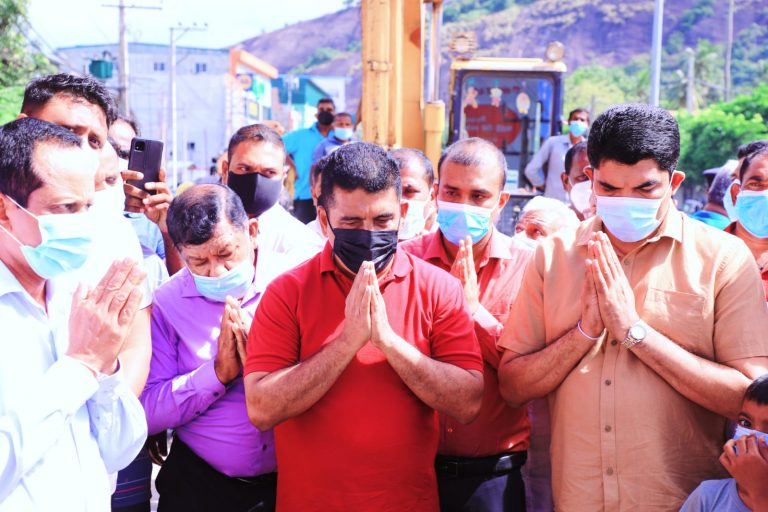 அனைத்து வைத்தியசாலை வீதிகளையும் அபிவிருத்தி செய்ய நடவடிக்கை