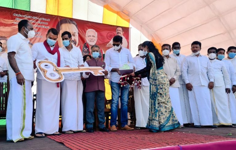 பொங்கல் விழாவுடன் இந்திய நிதி அன்பளிப்பு வீடுகள் கையளிப்பு