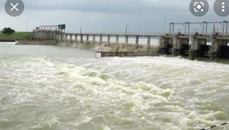 இரணைமடுக்குளம் இன்று காலை திறக்கப்பட்டது