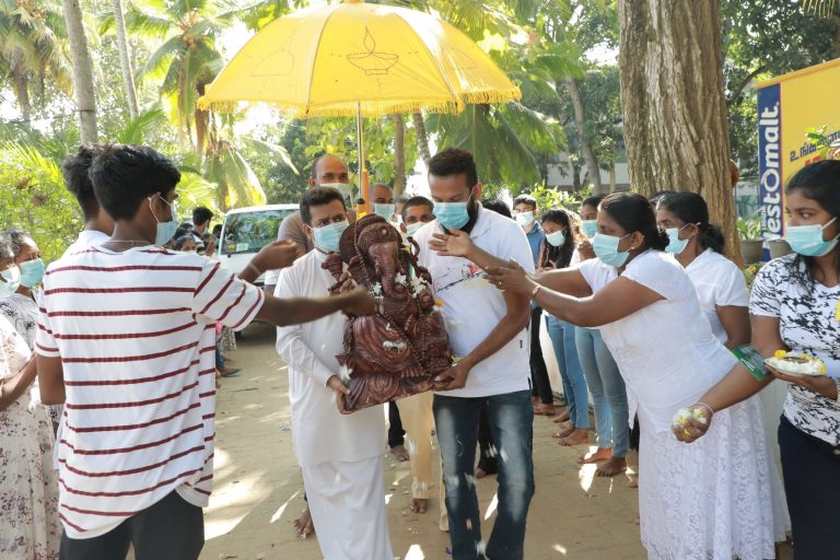 எதிர்காலத்தில் ஒரு நாள் அவருக்கு கல்வி அமைச்சு கிடைத்தால், பாடசாலைகள் முழுவதும் கோவில்களை திறந்து பூஜை செய்வாரோ தெரியவில்லை.