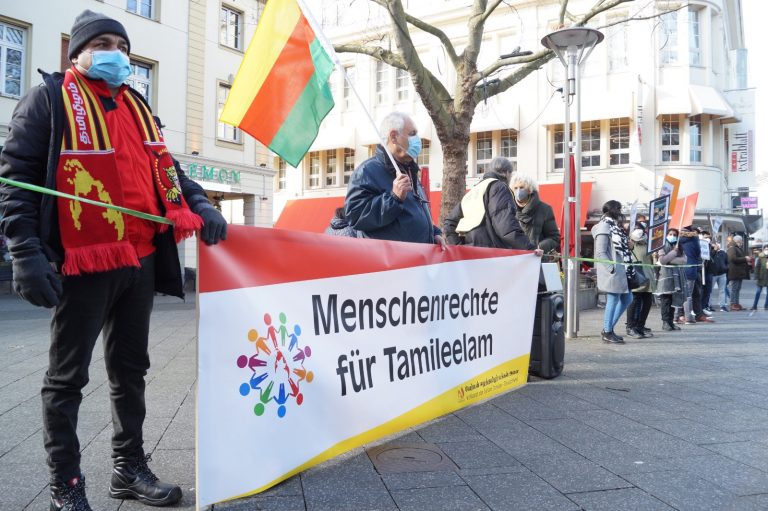 இலங்கை அகதிகள் ​ஜேர்மனியின் 50 நகரங்களில் மனிதச் சங்கிலி போராட்டம்!