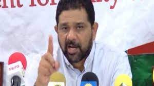 அரசு இங்கே முழுக்க முழுக்க இனவாதத்தை தூண்டி இன்று பிச்சை எடுக்கிறது -அசாத் சாலி தெரிவித்துள்ளார்.