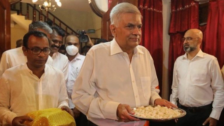 நிவாரண வரவு செலவுத் திட்டத்தை உடனடியாக தயாரிக்கும் பிரதமர் ரணில்