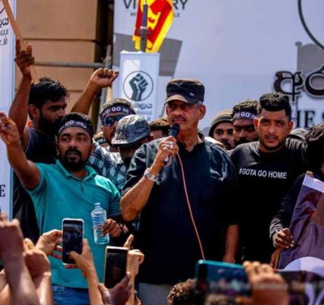 யார் ஜனாதிபதி பதவி பெற்றாலும் பிரதமர் பதவி சரத் பொன்சேகாவிற்கே..!