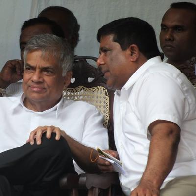 எரிந்த எம்.பி.க்களின் வீடுகளை மீட்க வேண்டும், இல்லையெனில் யாரும் அரசியலுக்கு வரமாட்டார்கள் – வஜிர