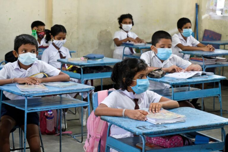 பள்ளி மதிய உணவு திட்டத்தை விரிவுபடுத்த அரசு முடிவு