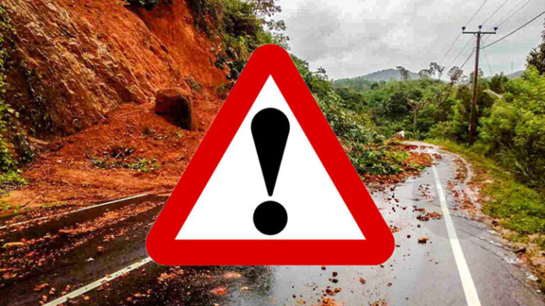 அக்குறணையில் மண்சரிவு ; இருவர் பலி!