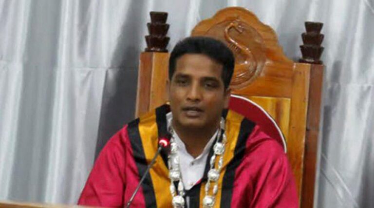 யாழ். மாநகர சபைக்கு முதல்வராக சர்ச்சைக்கு இமானுவேல் ஆர்னோல்ட் தெரிவு!