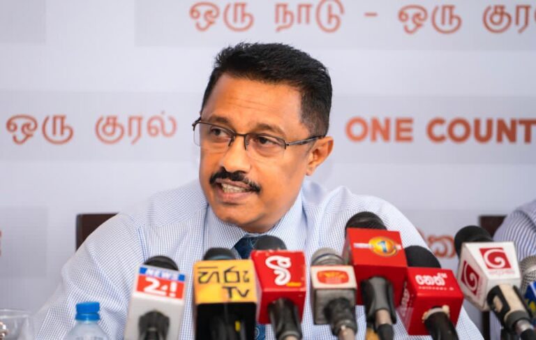 மின்சாரக் கட்டணத்தை உயர்த்தியமைக்கு எதிராக நீதிமன்றம் செல்லும் ஜனக ரத்நாயக்க!