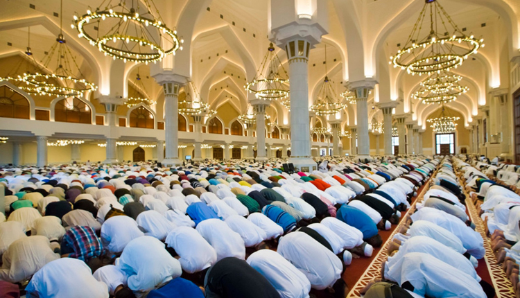 அக்குரணை பள்ளிவாசல் மீது தாக்குதல் எச்சரிக்கை ; பொய்யான தகவல் வழங்கிய மௌலவி கைது!