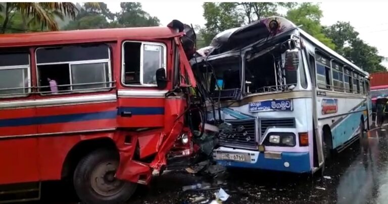 இரண்டு பஸ்கள் நேருக்குநேர் மோதி விபத்து!
