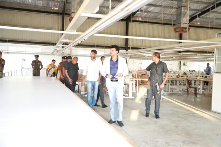 மூடிக்கிடக்கும் தொழிற்சாலையை மீள இயக்கும் முயற்சியில் கிழக்கு ஆளுநர்