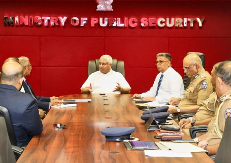 பொலிஸ் அதிகாரம் குறித்து பொது பாதுகாப்பு அமைச்சர் – கூட்டமைப்பு எம்பிக்கள் இடையே சந்திப்பு
