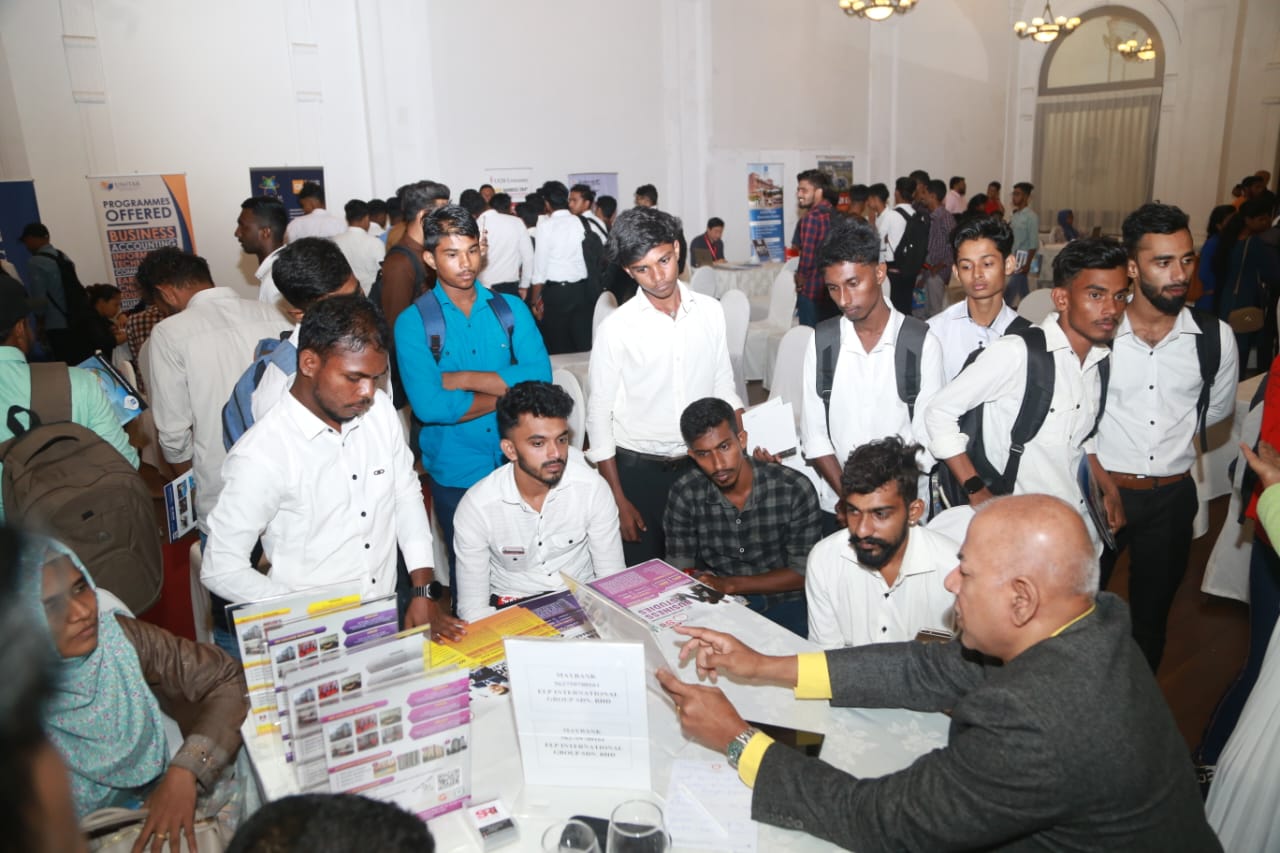 மலேசிய கல்விக் கண்காட்சியின் கண்டி அமர்வு – புகைப்படங்கள் இணைப்பு