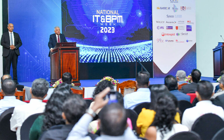 நாட்டை பசுமை பொருளாதாரத்தை நோக்கி நகர்த்தும் வேலைத் திட்டம்; தனியார் துறையினருக்கு ஜனாதிபதி அழைப்பு