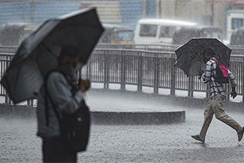 1701137246-fairly-heavy-showers-3