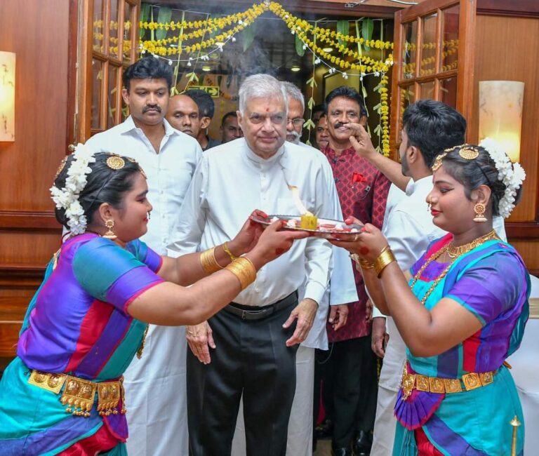 ஜனாதிபதி செயலகம் ஏற்பாடு செய்த தீபாவளி கொண்டாட்டம்