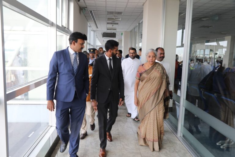 இந்திய நிதி அமைச்சரை வரவேற்ற அமைச்சர் ஜீவன் தலைமையிலான குழு