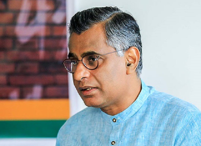 பாட்டலிக்கு எதிரான வழக்கை இடைநிறுத்துமாறு நீதிமன்றம் உத்தரவு