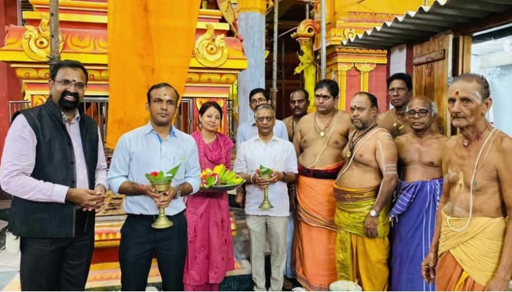 யாழ்.தீவக பகுதிகளுக்கு விஜயம் மேற்கொண்ட இலங்கைக்கான இந்திய உயர்தானிகர்