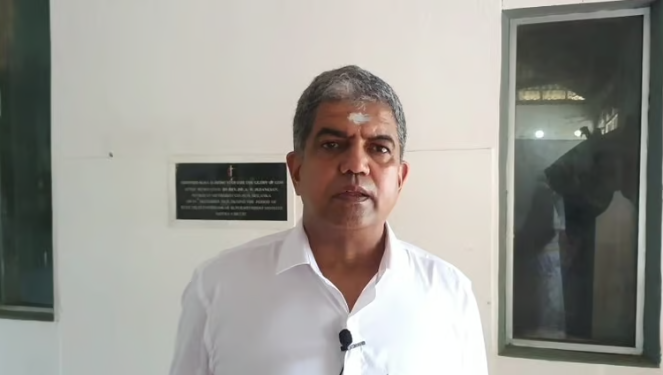 பிரபாகரனை சந்திக்க மல்வத்து பீட மகாநாயக்க தேரர் பல தடவை முயற்சி