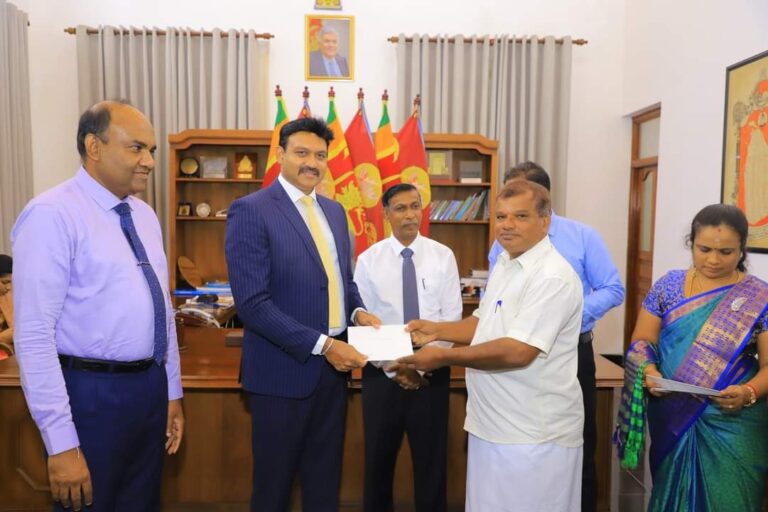 புது வருட நாளில் கிழக்கு ஆளுநர் தொடங்கி வைத்த நல்லிணக்க திட்டம்!