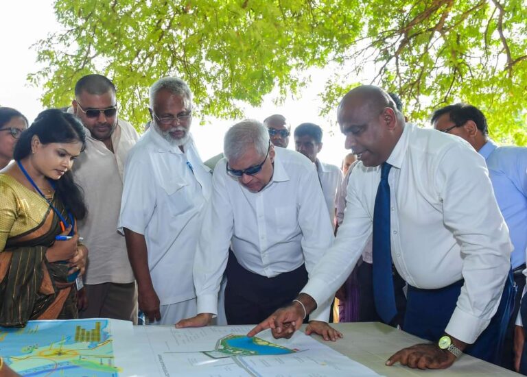 பூநகரி நகர அபிவிருத்தி திட்டத்தை ஆராய்ந்த ஜனாதிபதி