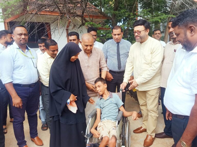 வாழைச்சேனையில் மாற்றுத் திறனாளிகளுக்கான உபகரணங்கள் விநியோகம்