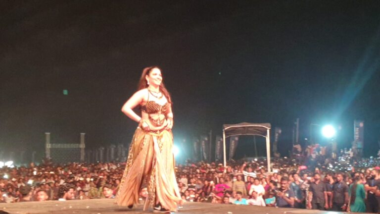 ஹரிஹரனின் இசை நிகழ்ச்சியில் யாழ்ப்பாணத்தில் வெடித்த கலவரம்