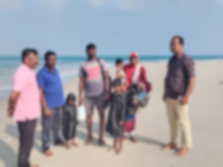 ஒரே குடும்பத்தை சேர்ந்த 5 பேர் அகதிகளாக தமிழகத்தில் தஞ்சம்