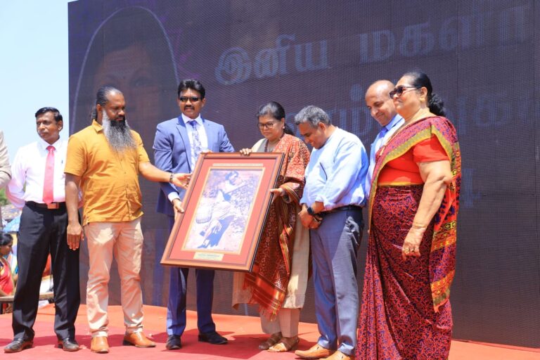 கிழக்கு ஆளுநர்  ஏற்பாட்டில் திருமலையில் மகளிர் தின நிகழ்வு!