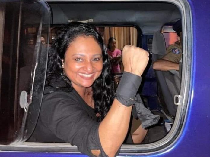 நிதி மோசடி வழக்கில் நடிகை தமிதா கைது