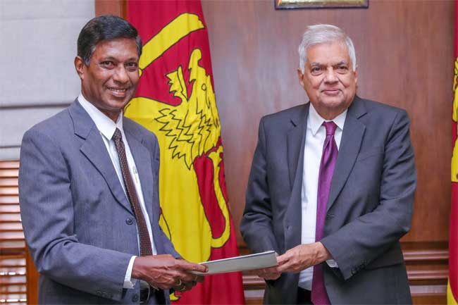 இலங்கை கிரிக்கட் சபையின் புதிய யாப்புக்கான சட்டமூலம் ஜனாதிபதியிடம் கையளிப்பு