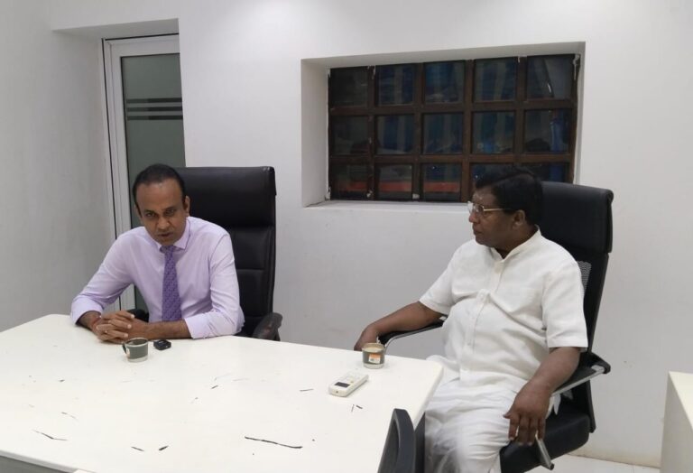 1300 வைத்தியர்கள் நாட்டை விட்டு வெளியேற்றம் – யாழில் சுகாதார அமைச்சர் தெரிவிப்பு