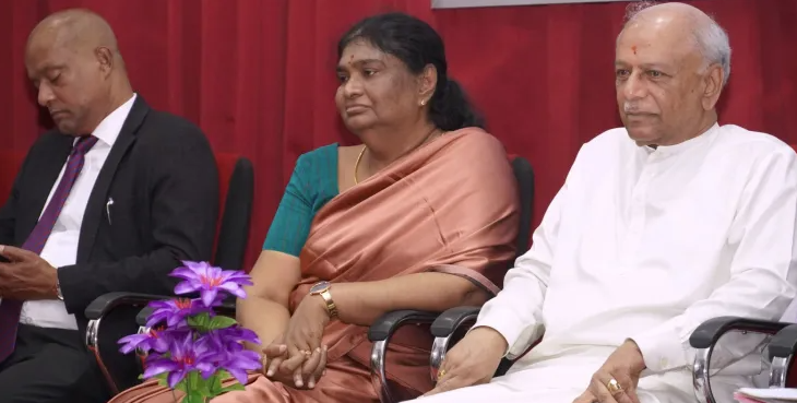 நிரந்தர நியமனங்களை பெற்றுக்கொடுக்க முதன்முதலாக ஆதரவு வழங்கியவர் வடக்கு மாகாண ஆளுநரே – பிரதமர் தெரிவிப்பு