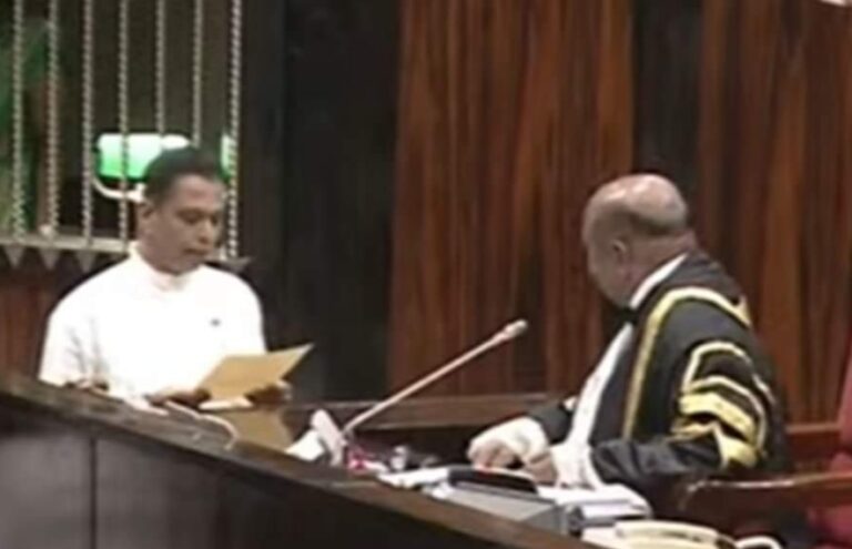 எம்பியாக பதவி ஏற்றார் பந்துலால்