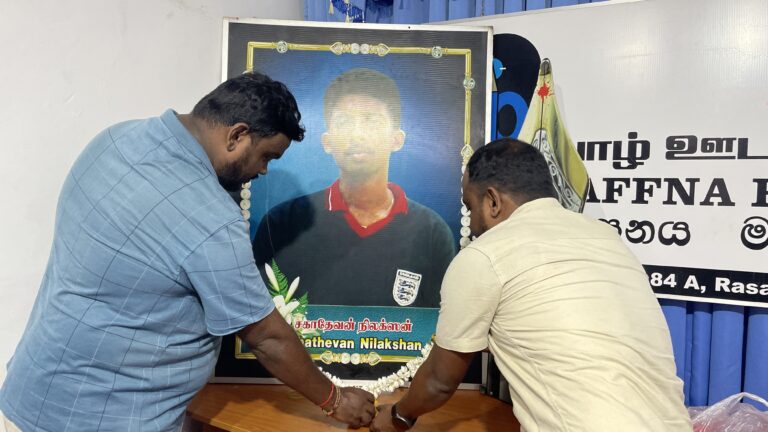 படுகொலை செய்யப்பட்ட ஊடகவியலாளர்களின் உறவினர்கள் ‘இறக்கும் வரை அரசாங்கம் காத்திருக்கிறது’