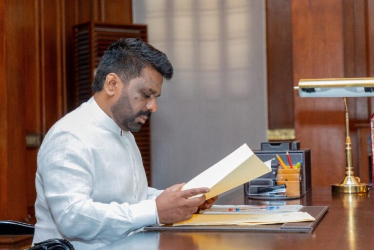 அநுர நியமித்த புதிய ஜனாதிபதி செயலாளர் இவர்தான்