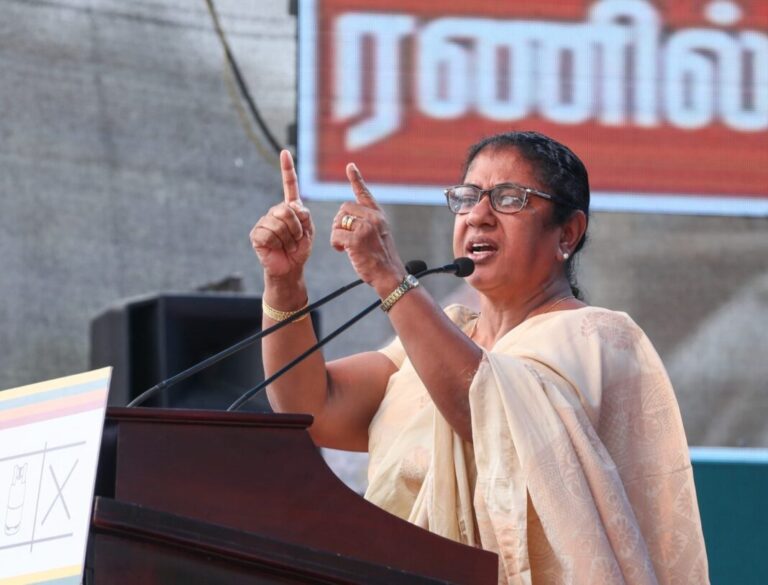 ரணில் திருடர்களை அல்ல நாட்டையே பாதுகாத்தார்