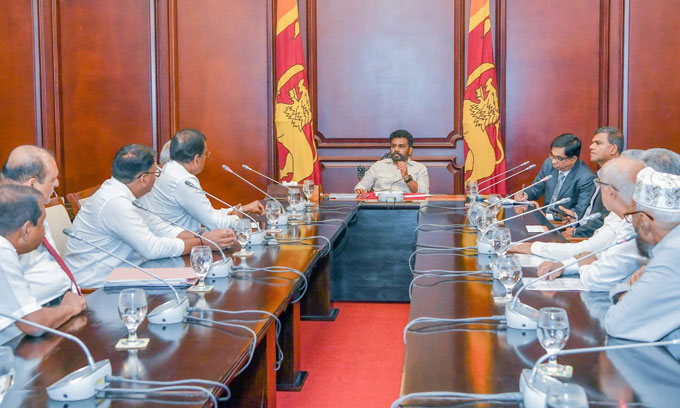 அத்தியாவசிய உணவுப் பொருட்களை இறக்குமதி செய்பவர்களுக்கு ஜனாதிபதியிடமிருந்து அழைப்பு