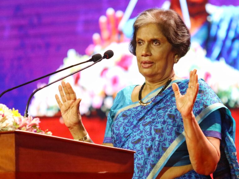 எனக்கும் 5 மில்லியன் அமெரிக்க டொலரை  இலஞ்சமாக வழங்க அன்று முயற்சித்தனர்- முன்னாள் ஜனாதிபதி சந்திரிகா பரபரப்பு தகவல்