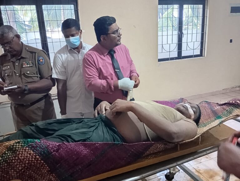 காரைதீவில் வெள்ளத்தில் சிக்கியோரில் 4 மாணவர்களின் சடலங்கள் மீட்பு!