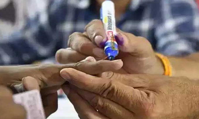 பொதுத் தேர்தலில் இம்முறை ஆள்காட்டி விரலுக்கே மை!