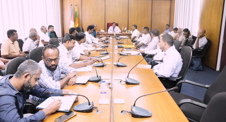வடக்கு மீனவரின் பிரச்சினைகளைவிரைந்து தீர்ப்பதற்கு நடவடிக்கை  – கடற்றொழில் அமைச்சரிடம் பரிந்துரைக்கப்படும் என்று ஆளுநர் உறுதி