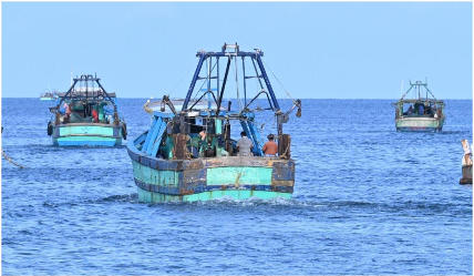 10 இந்திய மீனவர்கள் கைது